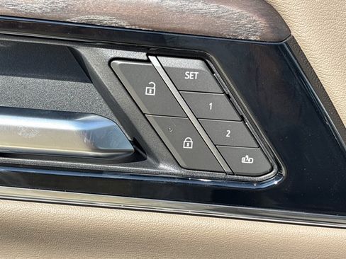 New 2026 GMC Yukon Denali w/ Denali Reserve Package AWD/4WD image 27