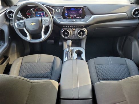 Used 2022 Chevrolet Blazer LT image 11