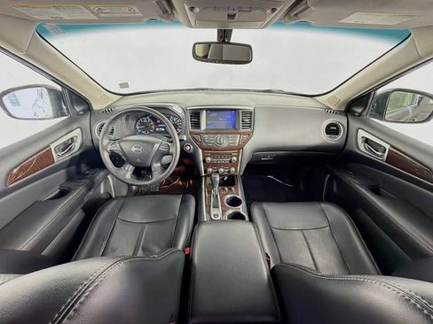 Used 2015 Nissan Pathfinder Platinum w/ Family Entertainment Package AWD/4WD image 10
