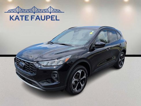 Certified 2025 Ford Escape ST-Line Select w/ Tech Pack #1 AWD/4WD image 3