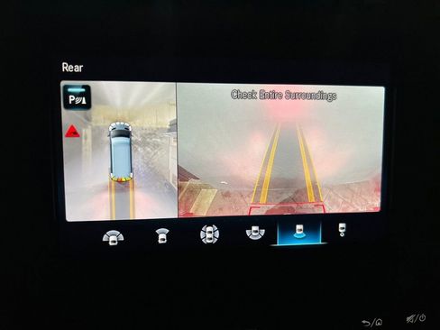 Used 2021 Mercedes-Benz Sprinter 144 Cargo image 26