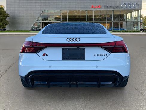 New 2026 Audi S e-tron GT Prestige image 4