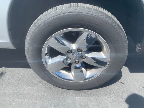 Used 2016 RAM 1500 Big Horn w/ Heated Seats & Wheel Group AWD/4WD image 9