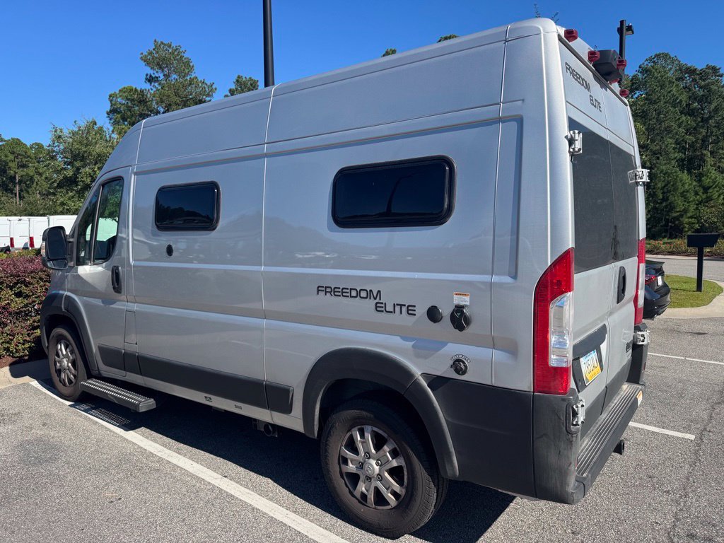 Used 2025 RAM ProMaster 1500 w/ Quick Order Package 22H SLT+ FWD image 2