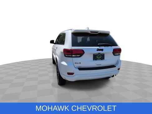 Used 2019 Jeep Grand Cherokee Altitude AWD/4WD image 7