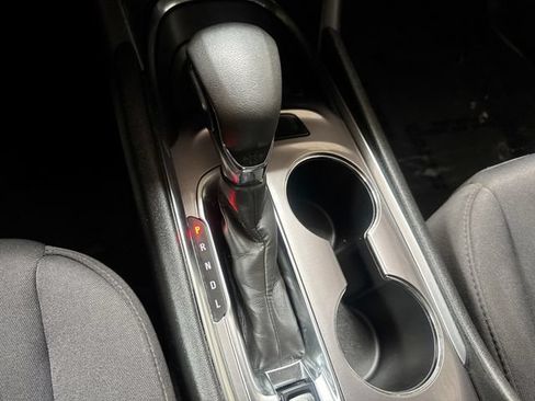 Used 2022 Chevrolet Malibu LT FWD image 22