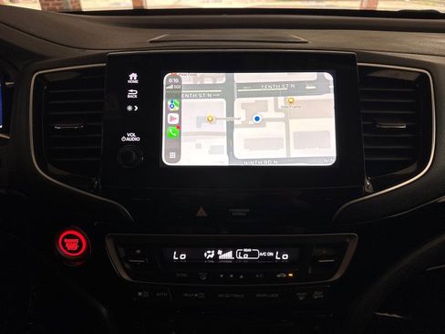 Used 2020 Honda Pilot Touring image 21