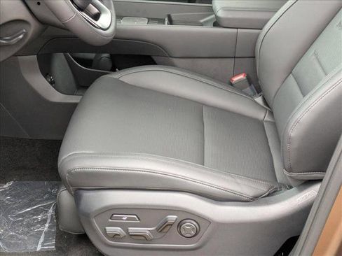 New 2025 Hyundai Santa Fe Calligraphy image 4