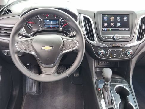 Used 2024 Chevrolet Equinox LT FWD image 19