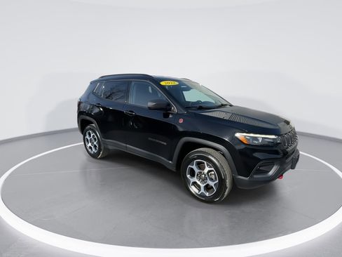 Used 2022 Jeep Compass Trailhawk w/ Trailhawk Elite Group image 25