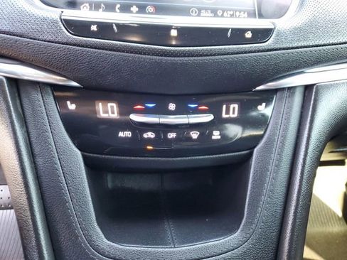 Used 2020 Cadillac XT5 Luxury w/ LPO, Floor Liner Package FWD image 20