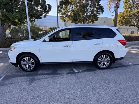 Certified 2019 Nissan Pathfinder S FWD image 5