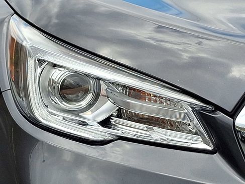 Used 2021 Subaru Ascent Touring w/ Popular Package #2A image 9