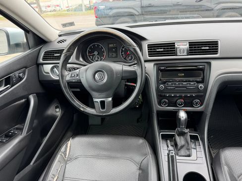 Used 2014 Volkswagen Passat 1.8T Wolfsburg Edition FWD image 17