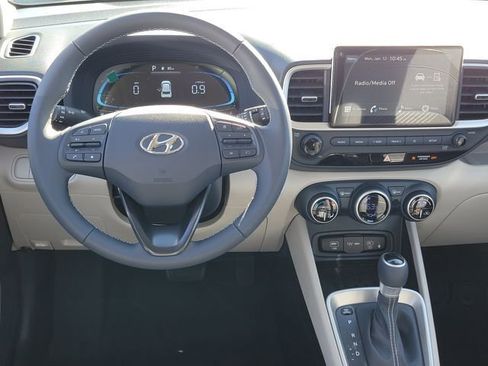 New 2026 Hyundai Venue SEL image 4