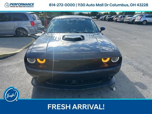 Used 2016 Dodge Challenger R/T Scat Pack RWD image 9