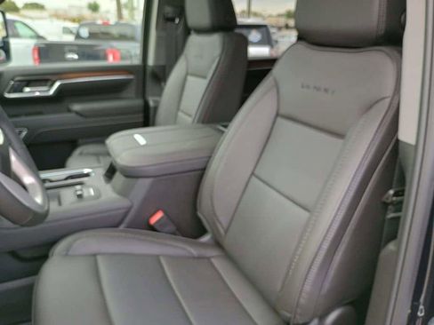 New 2026 GMC Sierra 3500 Denali w/ Denali Reserve Package AWD/4WD image 15