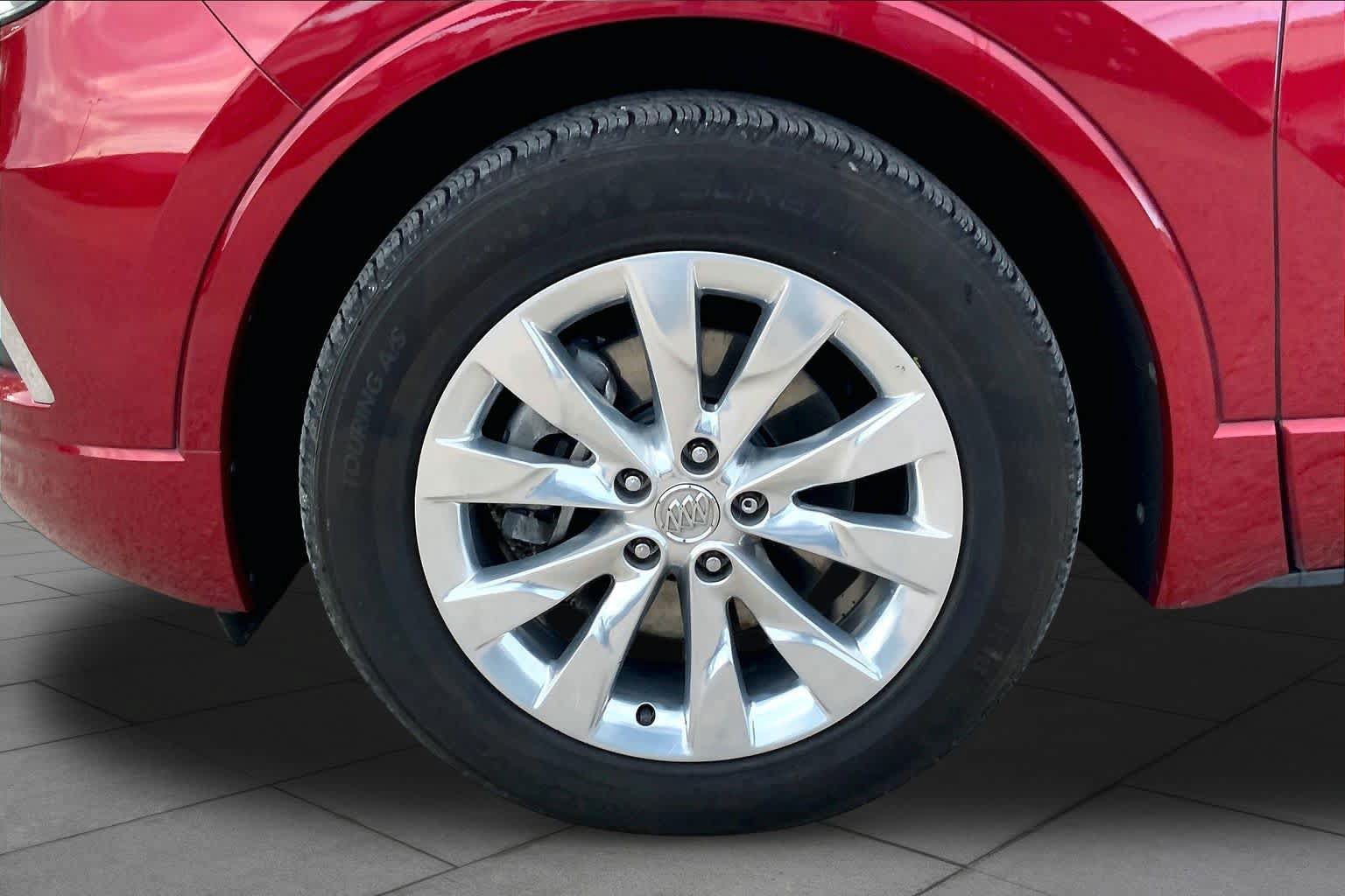 Used 2018 Buick Envision Essence FWD image 10