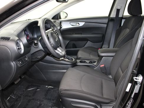 Used 2024 Kia Forte LXS FWD image 19