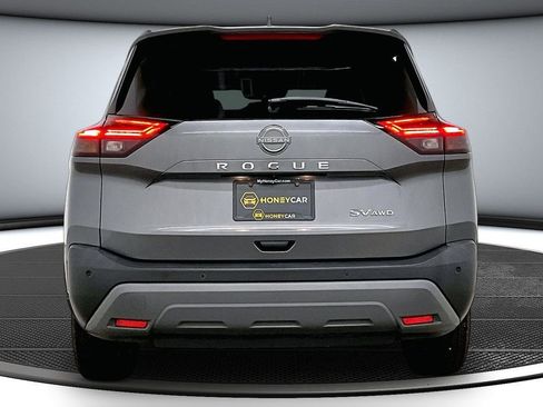 Used 2022 Nissan Rogue SV AWD/4WD image 5