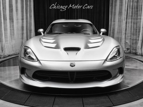 Used 2015 Dodge Viper SRT-10 image 7