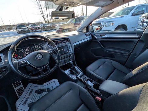 Used 2017 Volkswagen Golf Alltrack SE image 24