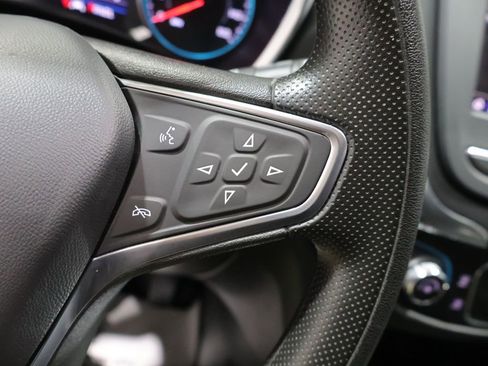 Used 2023 Chevrolet Equinox LT image 34