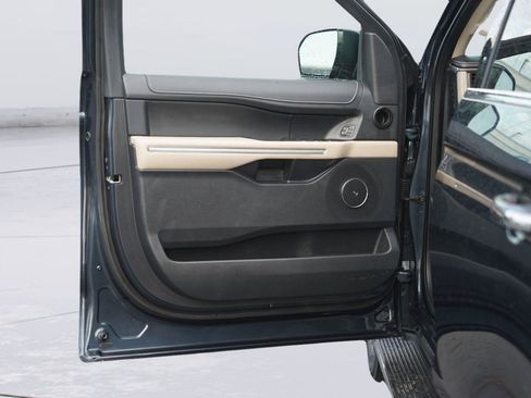 Used 2022 Ford Expedition Max Limited RWD image 33