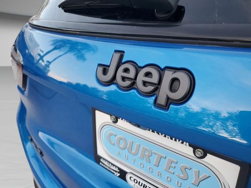 Certified 2025 Jeep Compass Latitude w/ Altitude Special Edition image 7