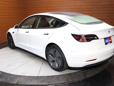 Used 2023 Tesla Model 3 Standard Range image 35