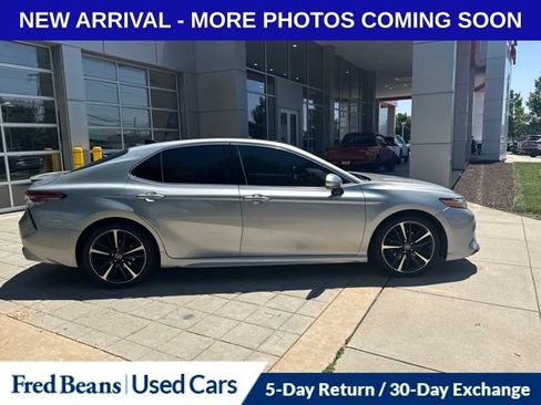 Used 2019 Toyota Camry XSE FWD image 2