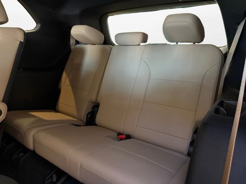 New 2025 Buick Enclave Preferred w/ Trailering Package, 5000 lbs. image 9