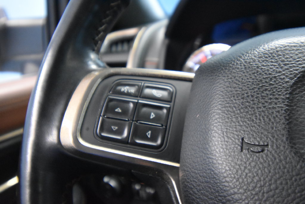 Used 2022 RAM 3500 Limited AWD/4WD image 12