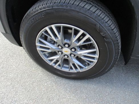 Certified 2025 Chevrolet Traverse LT w/ LPO, Floor Liner Package image 9