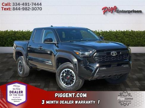 Used 2024 Toyota Tacoma TRD Off-Road image 1