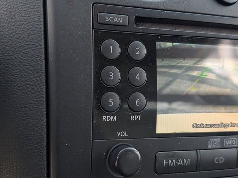 Used 2011 Nissan Rogue SV image 16