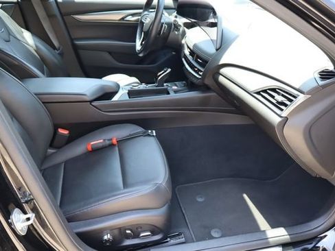 Used 2025 Cadillac CT5 Premium Luxury RWD image 17