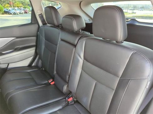 Certified 2020 Nissan Murano SL w/ Moonroof Package image 26