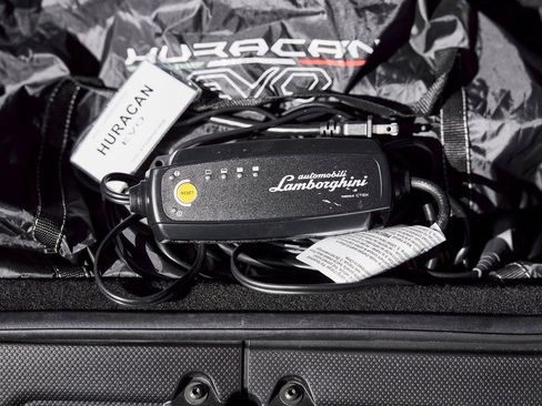 Used 2024 Lamborghini Huracan EVO AWD/4WD image 21