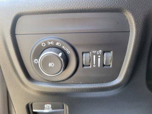 Used 2023 Jeep Grand Cherokee L Overland w/ Rear Seat Video Group I AWD/4WD image 21