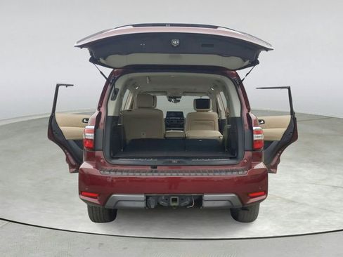 Used 2022 Nissan Armada Platinum w/ Captain's Chairs Package RWD image 12