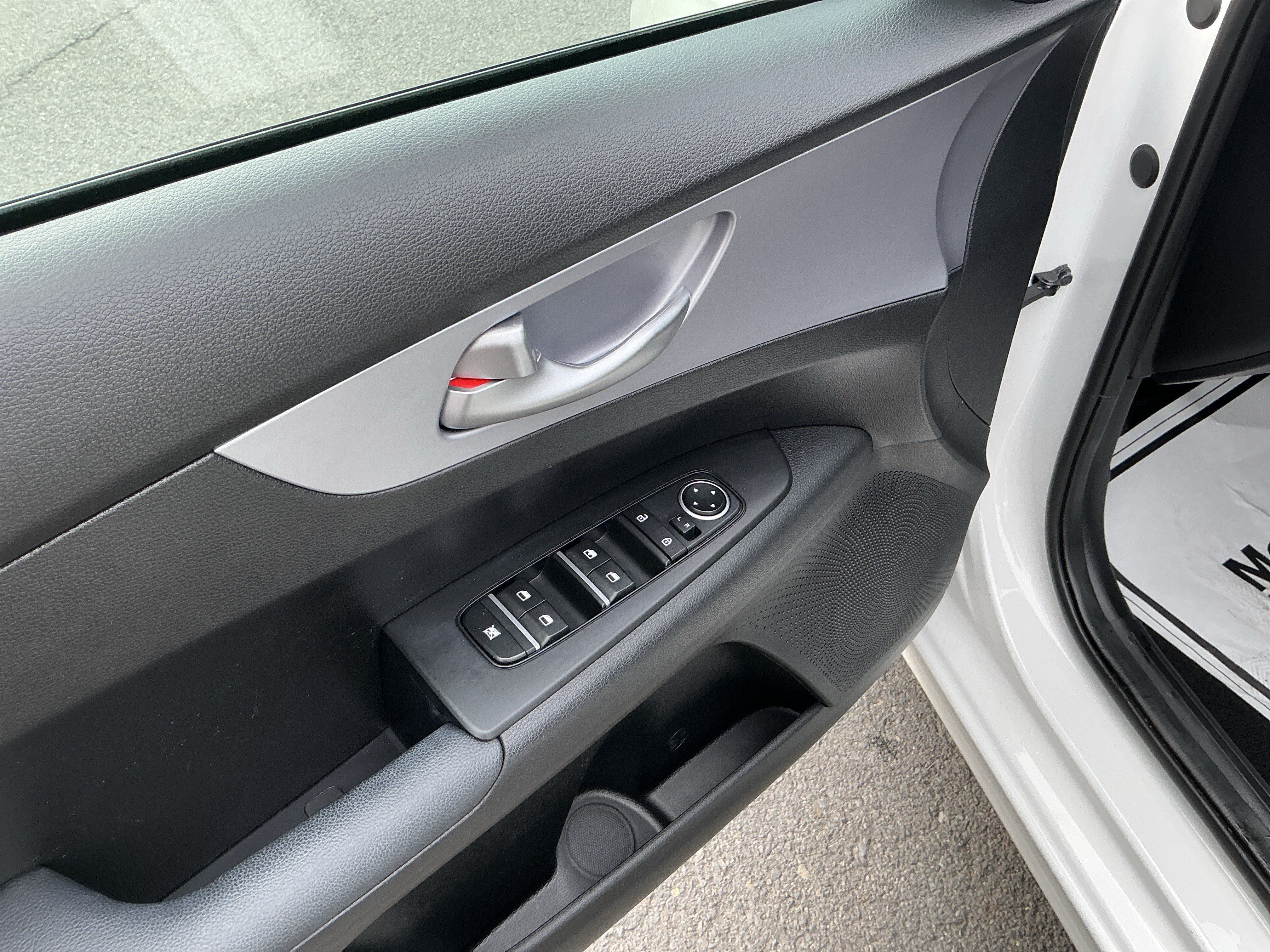 Used 2024 Kia Forte LXS FWD image 14