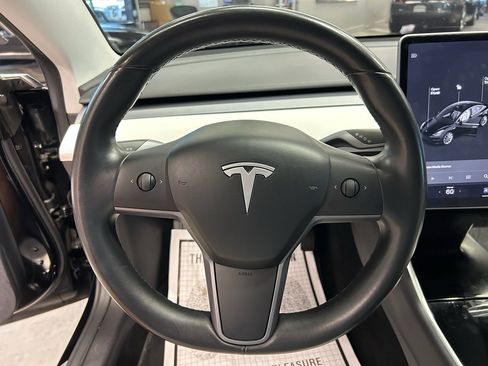 Used 2018 Tesla Model 3 Long Range AWD/4WD image 10