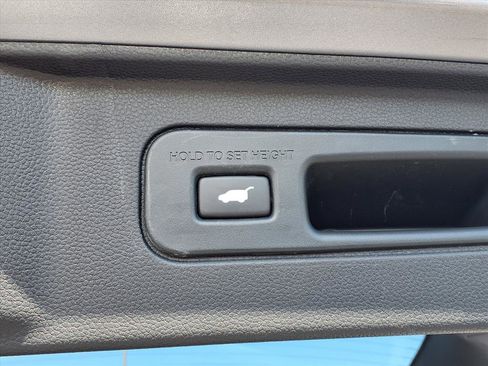 Used 2024 Honda Pilot Elite image 24