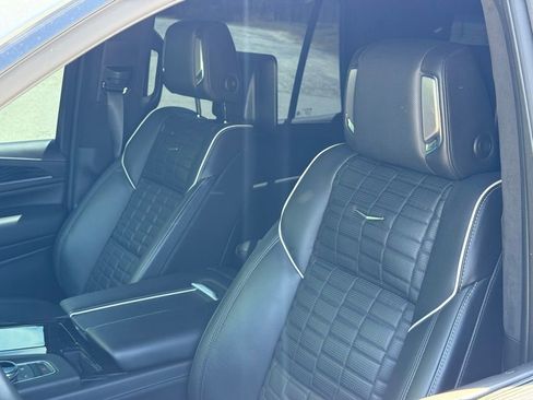 Certified 2024 Cadillac Escalade V w/ LPO, ONYX Package AWD/4WD image 21