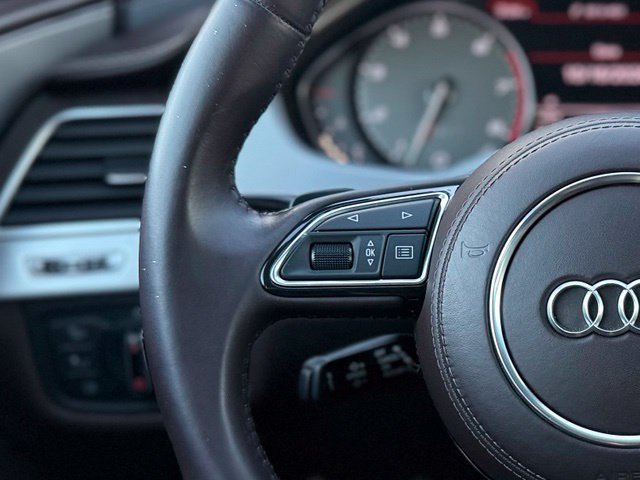 Used 2013 Audi S8 AWD/4WD image 24