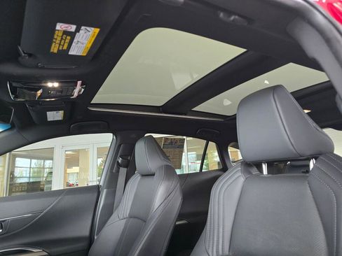 Used 2023 Toyota Venza Limited AWD/4WD image 23