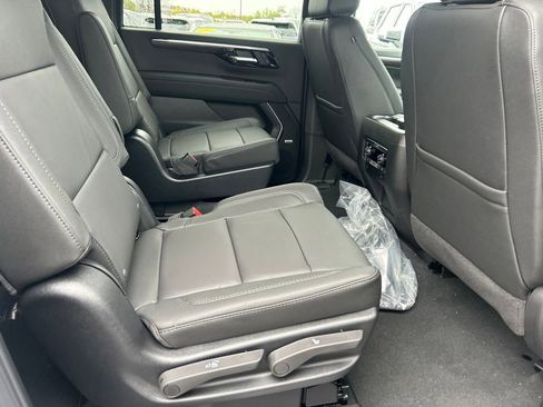 New 2026 Chevrolet Suburban LT w/ Comfort Package AWD/4WD image 20