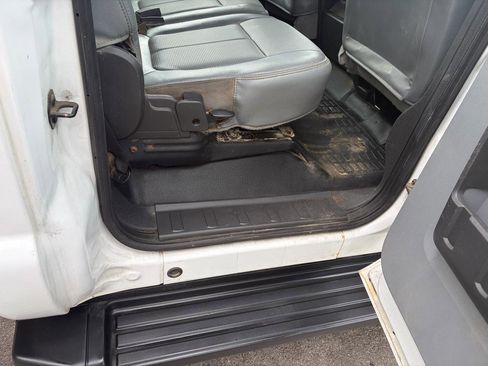 Used 2016 Ford F550 4x4 Crew Cab Super Duty image 39