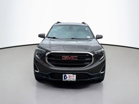 Used 2020 GMC Terrain SLE w/ Driver Convenience Package FWD image 2